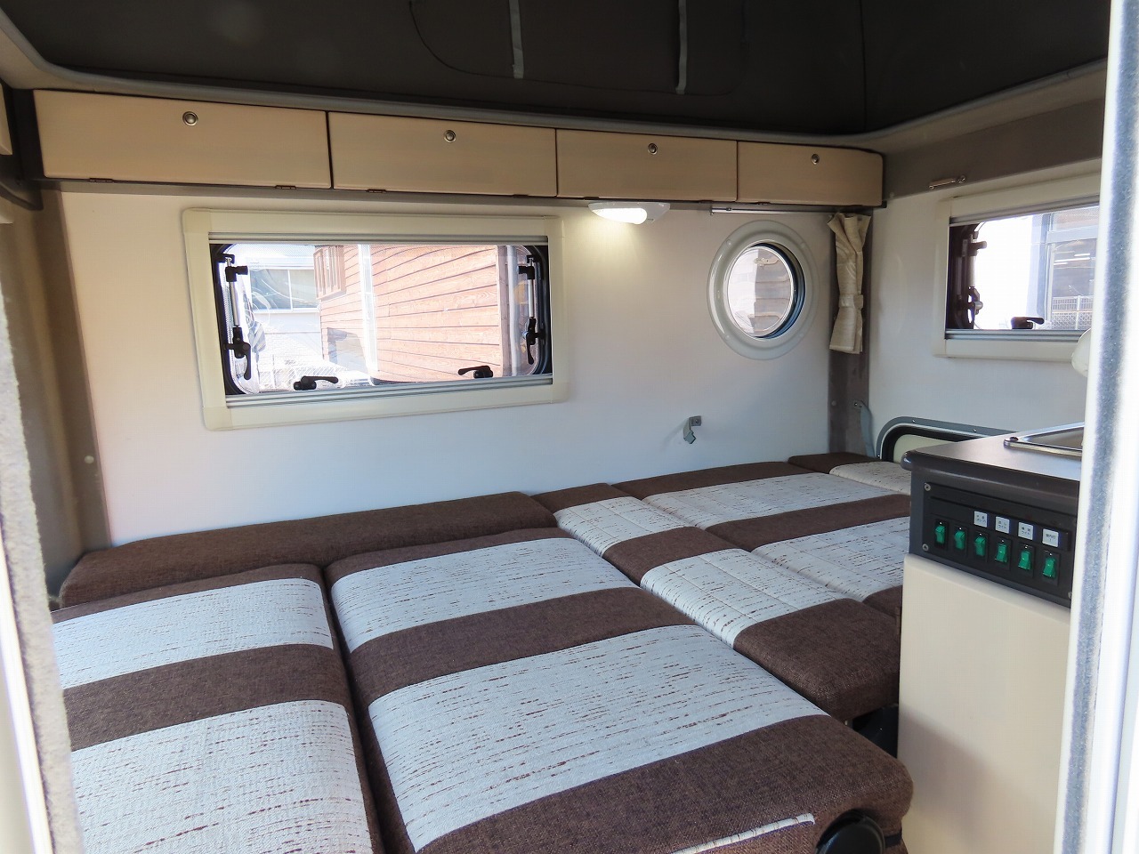 キャンピングカー 軽キャンパー NT100ｸﾘｯﾊﾟｰ 東和 ｲﾝﾃﾞｨ108 4WD