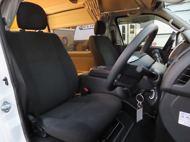 キャンピングカー バンコン ﾊｲｴｰｽ FOCS ｼｴｽﾀ 4WD　FFﾋｰﾀｰ