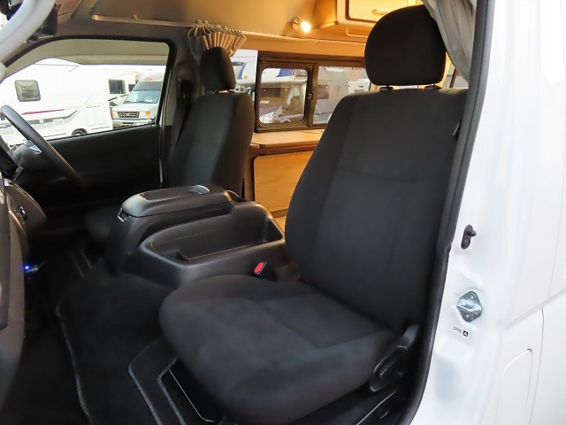 キャンピングカー バンコン ﾊｲｴｰｽ FOCS ｼｴｽﾀ 4WD　FFﾋｰﾀｰ