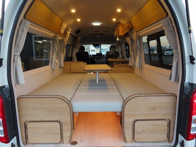 キャンピングカー バンコン ﾊｲｴｰｽ FOCS ｼｴｽﾀ 4WD　FFﾋｰﾀｰ