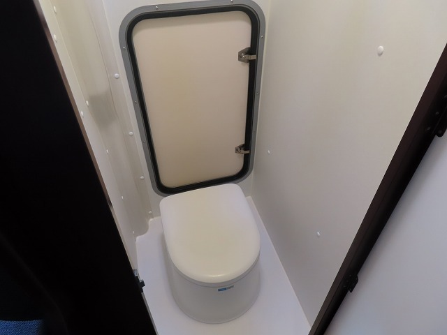 キャンピングカー キャブコン ｶﾑﾛｰﾄﾞ ﾅｯﾂRVｸﾚｿﾝﾎﾞﾔｰｼﾞｭｴﾎﾞﾗｲﾄ 