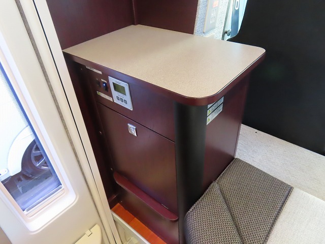 キャンピングカー キャブコン ｶﾑﾛｰﾄﾞ ﾅｯﾂRVｸﾚｿﾝﾎﾞﾔｰｼﾞｭｴﾎﾞﾗｲﾄ 