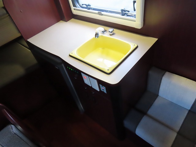 キャンピングカー キャブコン ｶﾑﾛｰﾄﾞ ﾅｯﾂRVｸﾚｿﾝﾎﾞﾔｰｼﾞｭｴﾎﾞﾗｲﾄ 