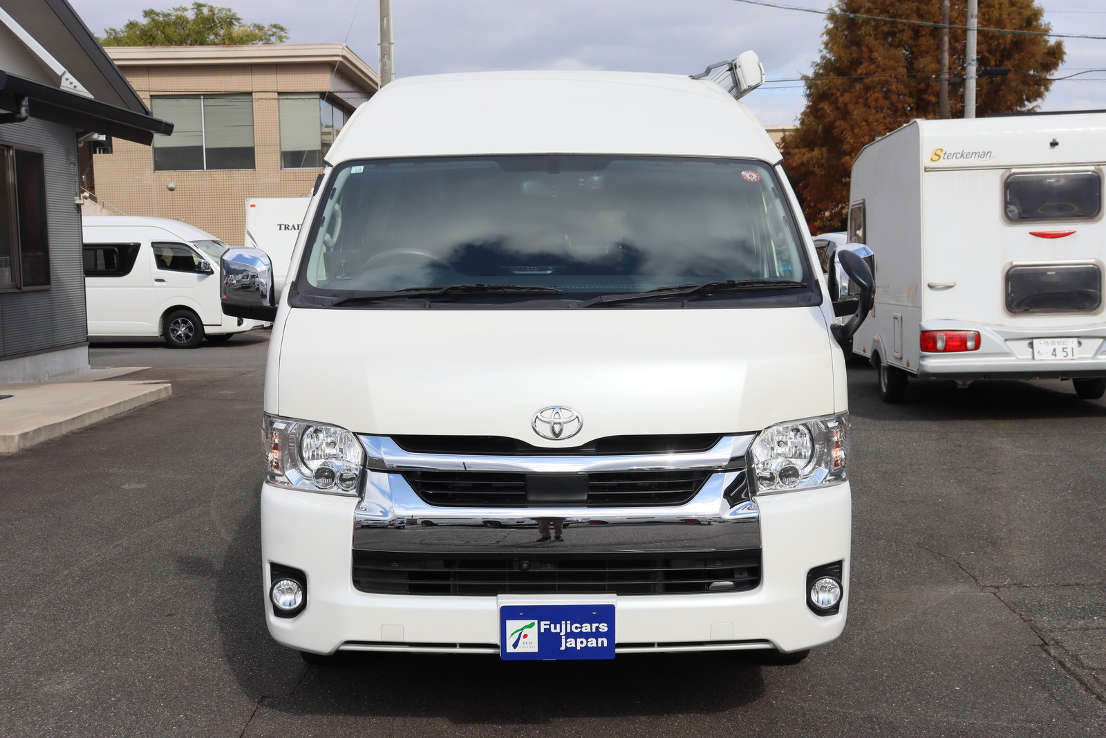 キャンピングカー バンコン ﾊｲｴｰｽ ﾊﾞｰﾃﾞﾝ ｶﾘﾓｸ ｸﾞﾗﾝﾃﾞ仕様 4WD