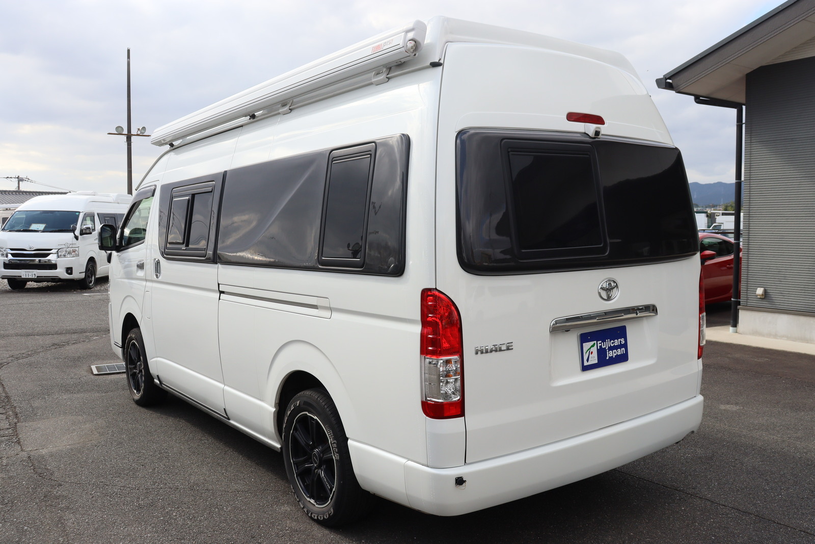 キャンピングカー バンコン ﾊｲｴｰｽ ﾊﾞｰﾃﾞﾝ ｶﾘﾓｸ ｸﾞﾗﾝﾃﾞ仕様 4WD