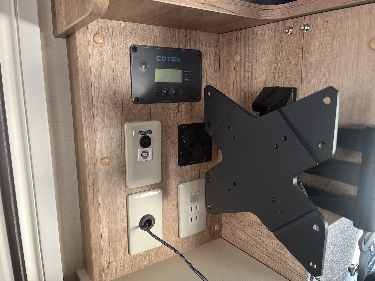 キャンピングカー キャブコン ﾅｯﾂRV ｸﾚｱ5.3X ﾊｲﾊﾟｰｴﾎﾞⅢ 4WD