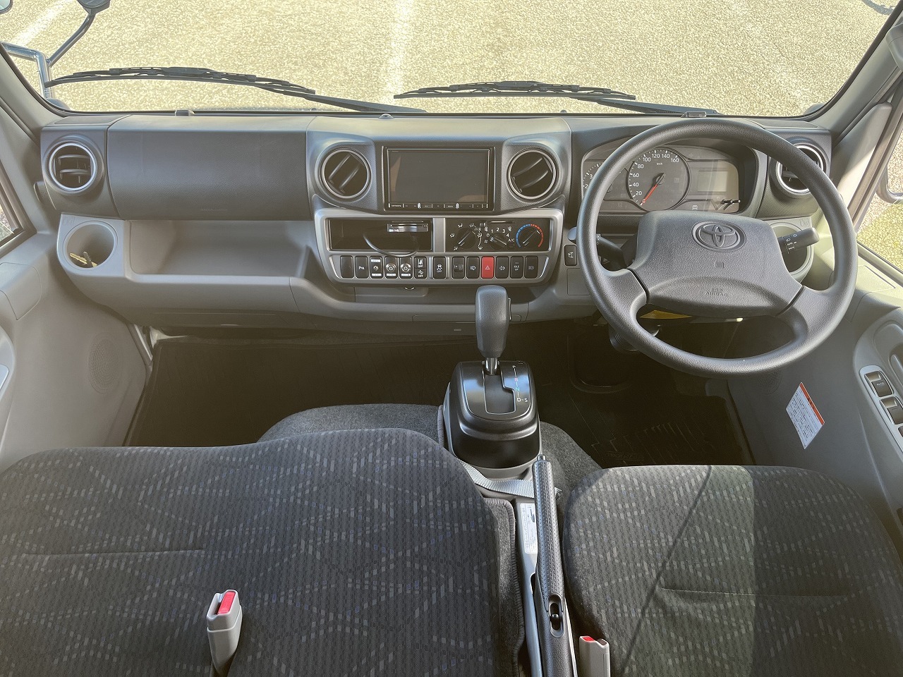 キャンピングカー キャブコン ﾅｯﾂRV ｸﾚｱ5.3X ﾊｲﾊﾟｰｴﾎﾞⅢ 4WD