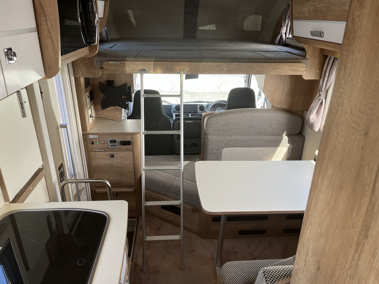 キャンピングカー キャブコン ﾅｯﾂRV ｸﾚｱ5.3X ﾊｲﾊﾟｰｴﾎﾞⅢ 4WD