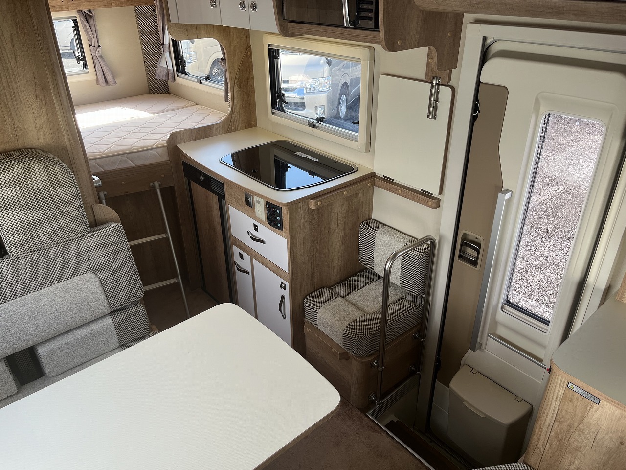 キャンピングカー キャブコン ﾅｯﾂRV ｸﾚｱ5.3X ﾊｲﾊﾟｰｴﾎﾞⅢ 4WD