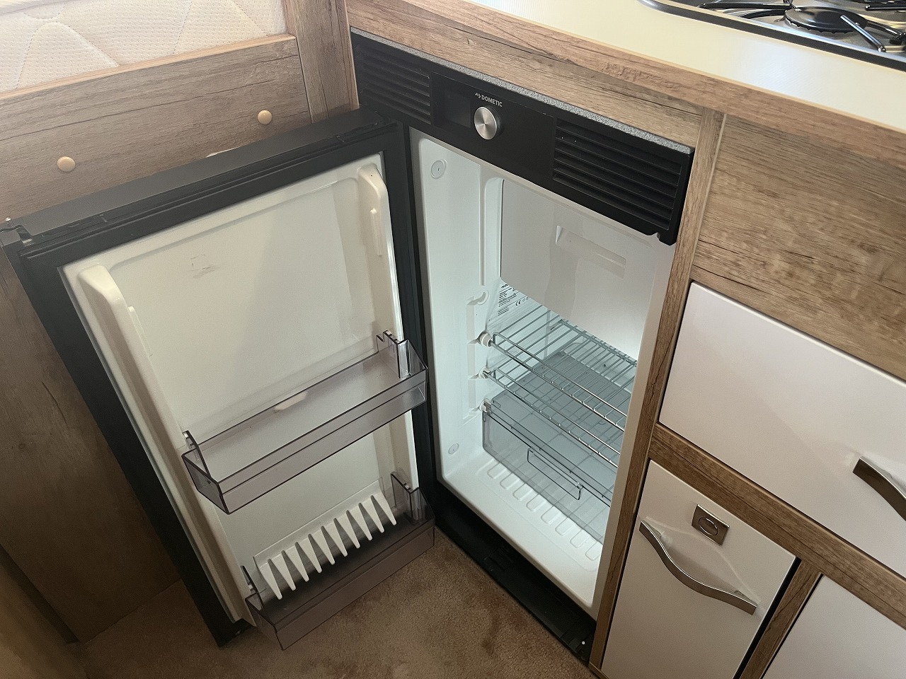 キャンピングカー キャブコン ﾅｯﾂRV ｸﾚｱ5.3X ﾊｲﾊﾟｰｴﾎﾞⅢ 4WD