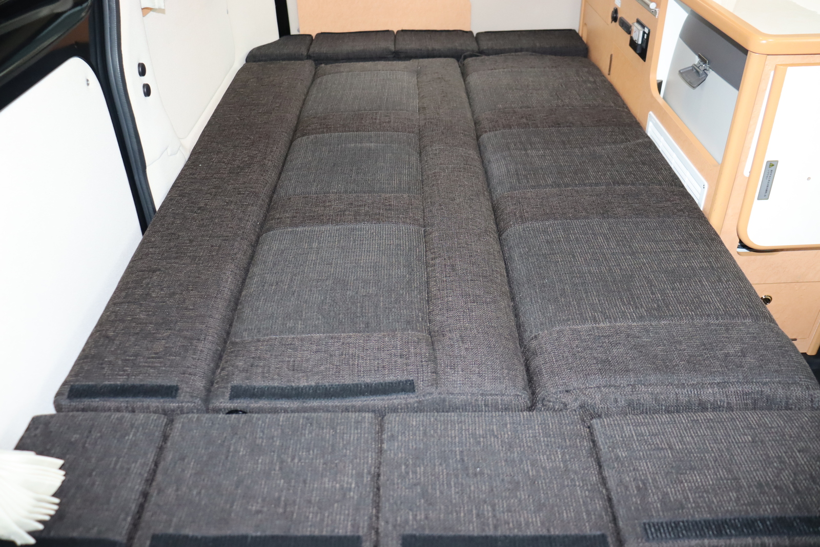 キャンピングカー バンコン NV200ﾊﾞﾈｯﾄ ﾎﾟｯﾌﾟｺﾝeE FFﾋｰﾀｰ