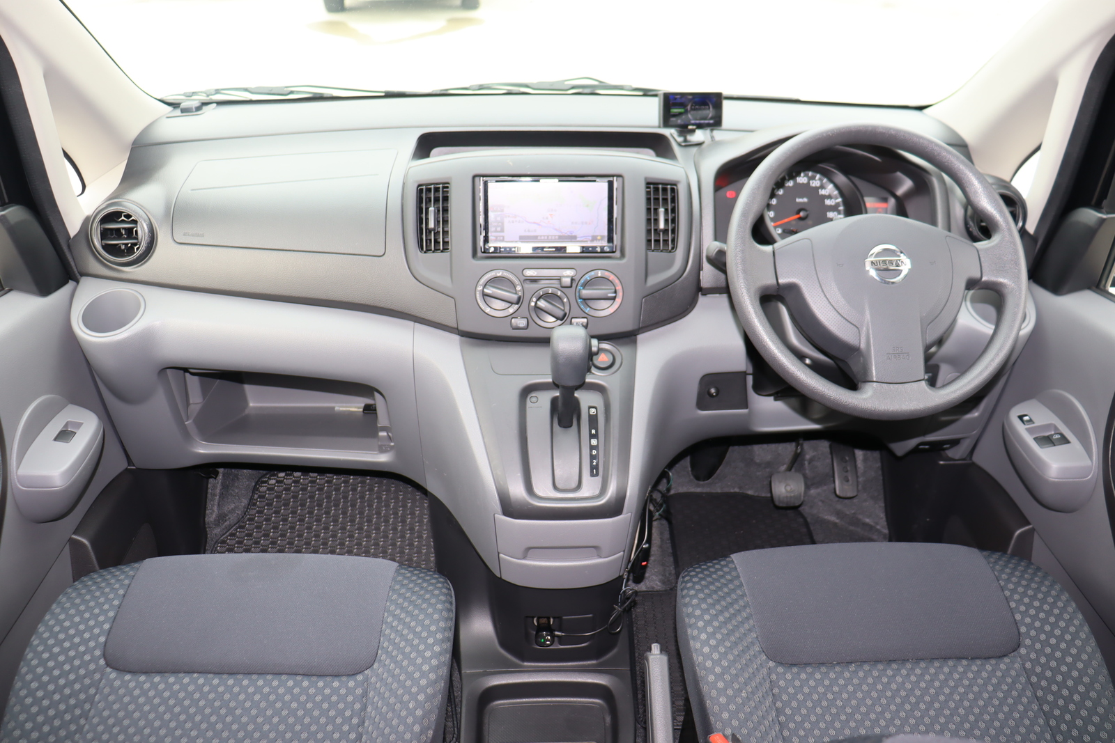 キャンピングカー バンコン NV200ﾊﾞﾈｯﾄ ﾎﾟｯﾌﾟｺﾝeE FFﾋｰﾀｰ