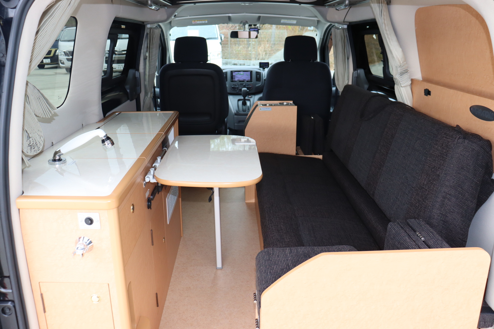 キャンピングカー バンコン NV200ﾊﾞﾈｯﾄ ﾎﾟｯﾌﾟｺﾝeE FFﾋｰﾀｰ