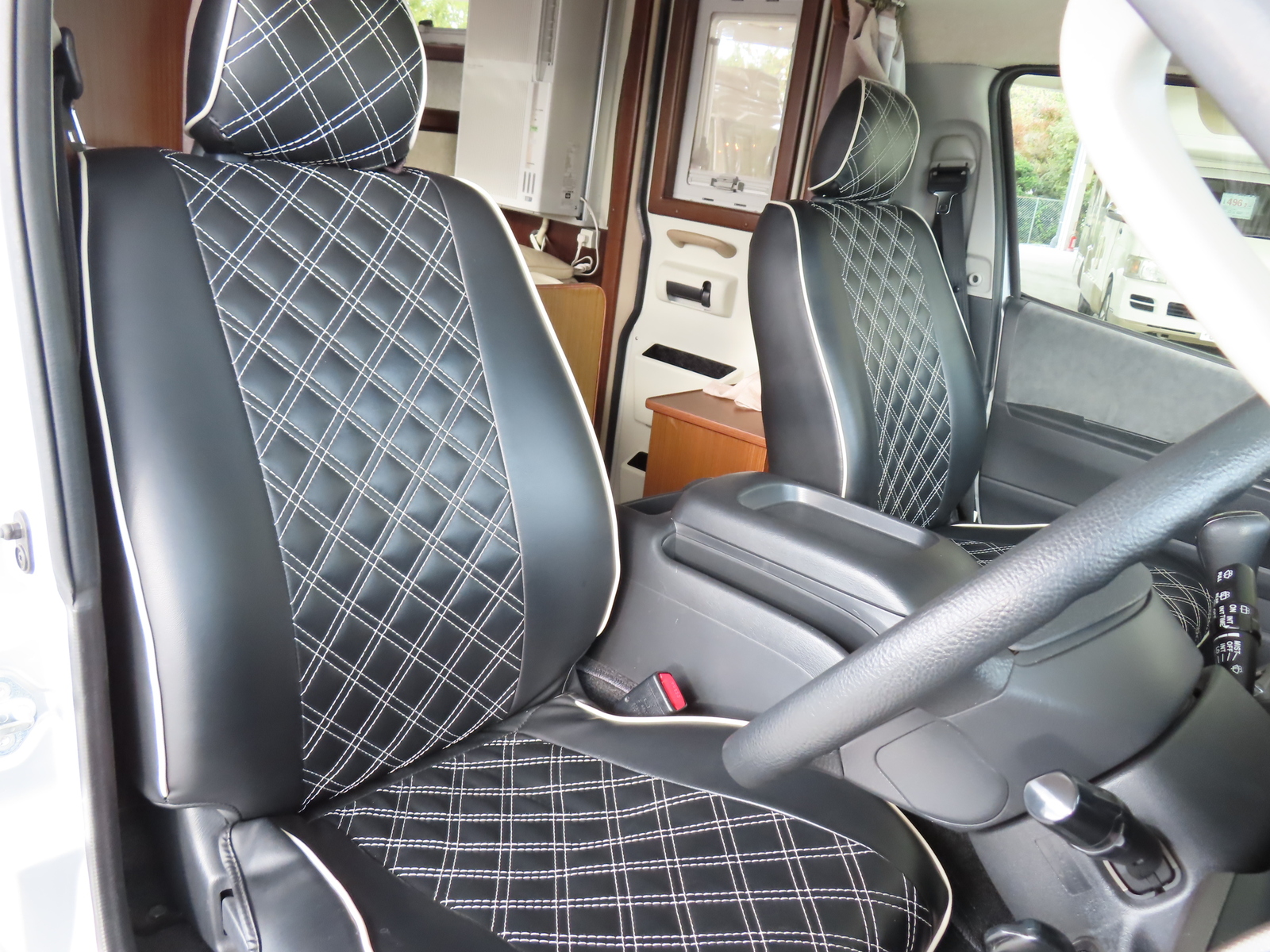 キャンピングカー キャブコン ﾊｲｴｰｽ ﾌｧﾝﾙｰﾁｪｾﾚﾝｹﾞﾃｨ 窓ｴｱｺﾝ 4WD