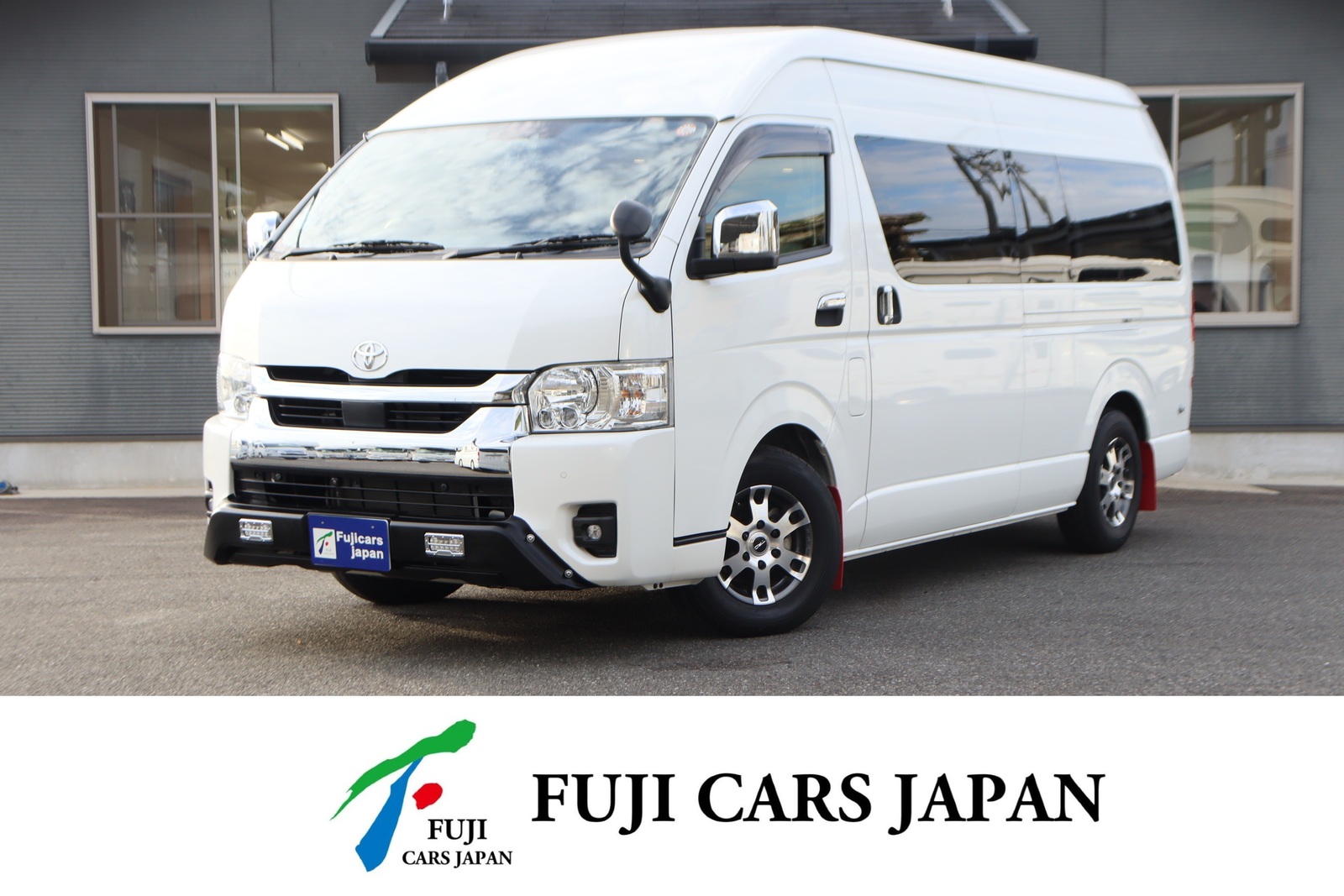 キャンピングカー ハイエース ナッツRV リークⅢ　家庭用エアコン　FFヒーター