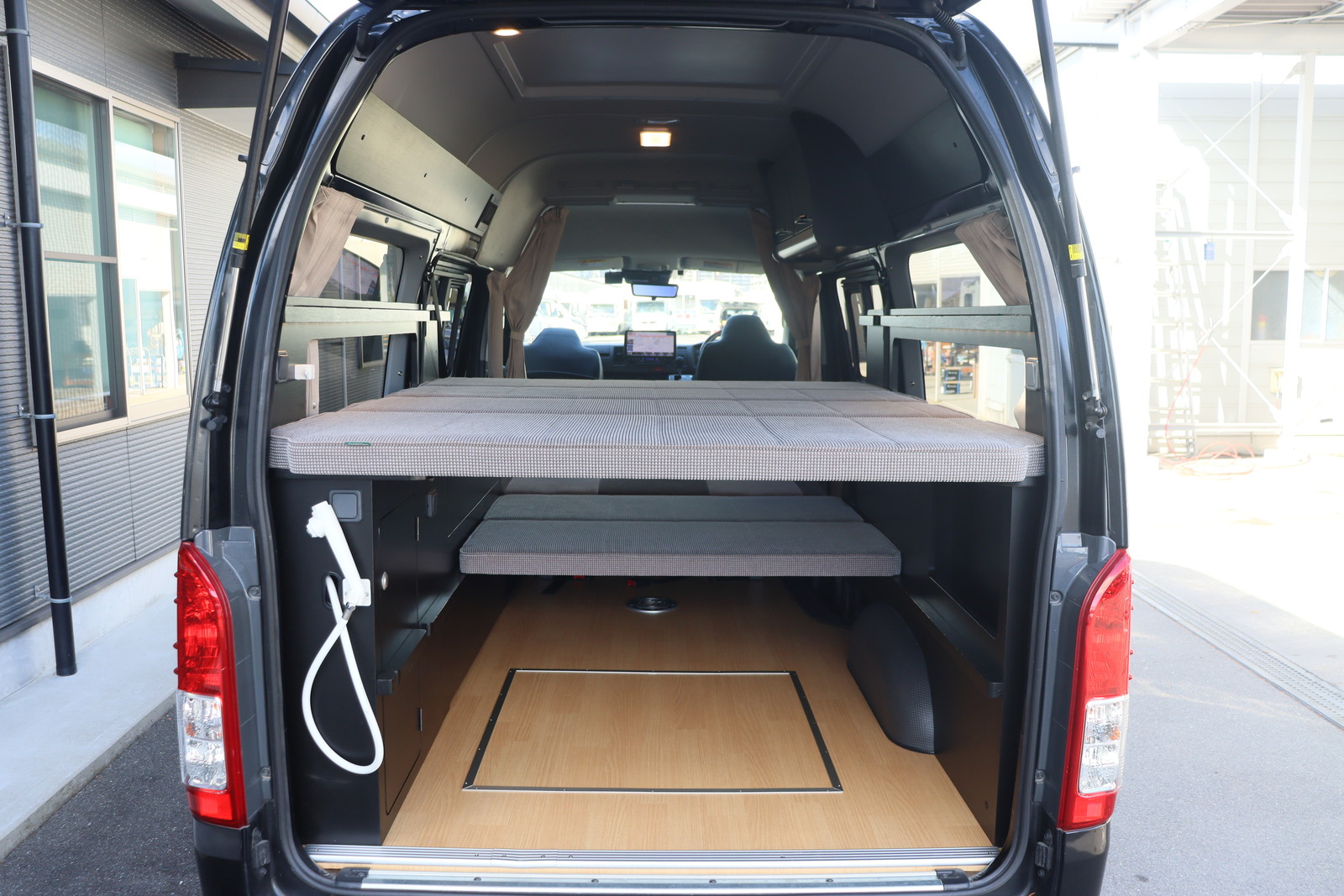 キャンピングカー バンコン ﾊｲｴｰｽ ﾄｲﾌｧｸﾄﾘｰ ﾄｲｽﾞﾎﾞｯｸｽ470