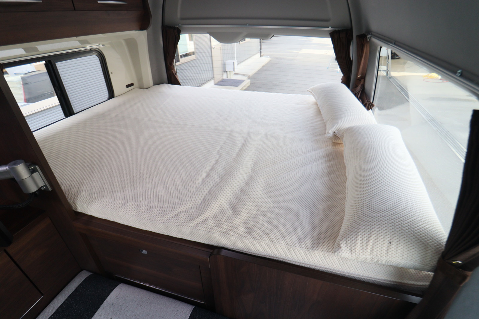 キャンピングカー バンコン ﾊｲｴｰｽ ｷｬﾝﾊﾟｰ鹿児島 ﾚﾑBV　DCｸｰﾗｰ