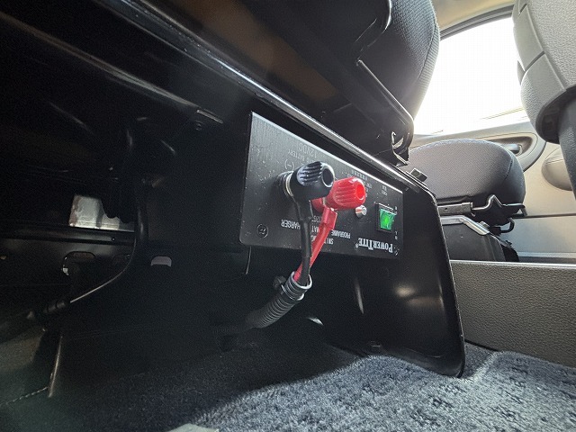 キャンピングカー バンコン NV200ﾊﾞﾈｯﾄ ﾎﾟｯﾌﾟｺﾝｷｬﾝﾊﾟｰR