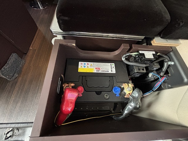 キャンピングカー バンコン NV200ﾊﾞﾈｯﾄ ﾎﾟｯﾌﾟｺﾝｷｬﾝﾊﾟｰR