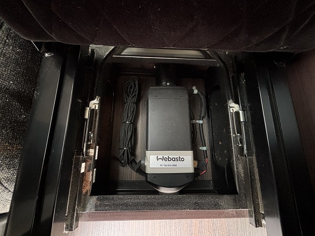 キャンピングカー バンコン NV200ﾊﾞﾈｯﾄ ﾎﾟｯﾌﾟｺﾝｷｬﾝﾊﾟｰR