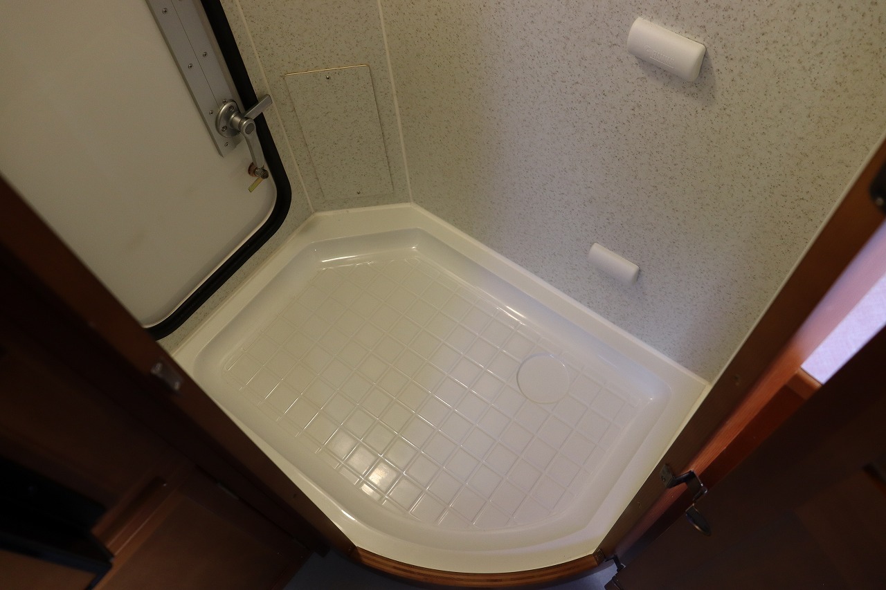 キャンピングカー キャブコン NV200ﾊﾞﾈｯﾄ AtoZ ｱﾙﾌｧ ﾀｲﾌﾟ1