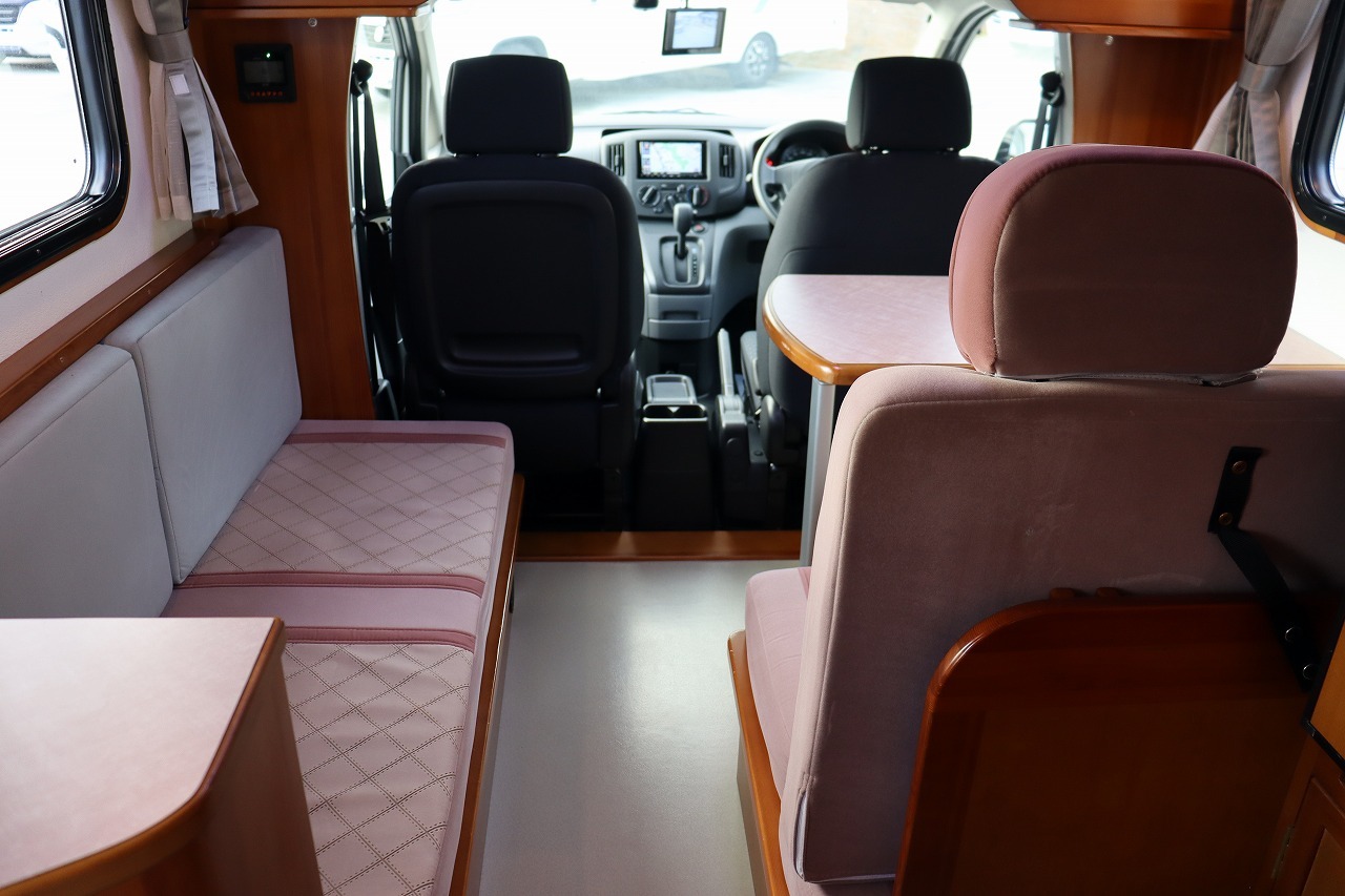 キャンピングカー キャブコン NV200ﾊﾞﾈｯﾄ AtoZ ｱﾙﾌｧ ﾀｲﾌﾟ1