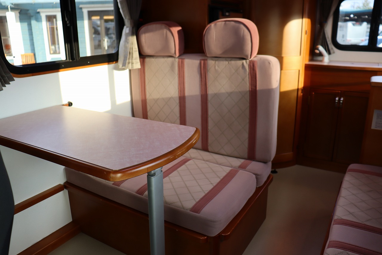 キャンピングカー キャブコン NV200ﾊﾞﾈｯﾄ AtoZ ｱﾙﾌｧ ﾀｲﾌﾟ1