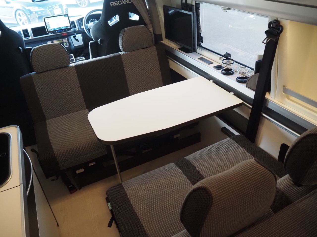 キャンピングカー バンコン ﾊｲｴｰｽ ﾄｲﾌｧｸﾄﾘｰ ﾊﾞｰﾃﾞﾝG 4WDDT