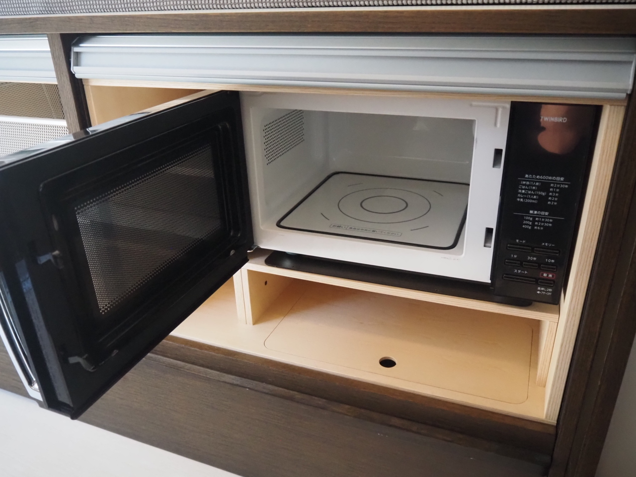 キャンピングカー バンコン ﾊｲｴｰｽ ﾄｲﾌｧｸﾄﾘｰ ﾊﾞｰﾃﾞﾝG 4WDDT