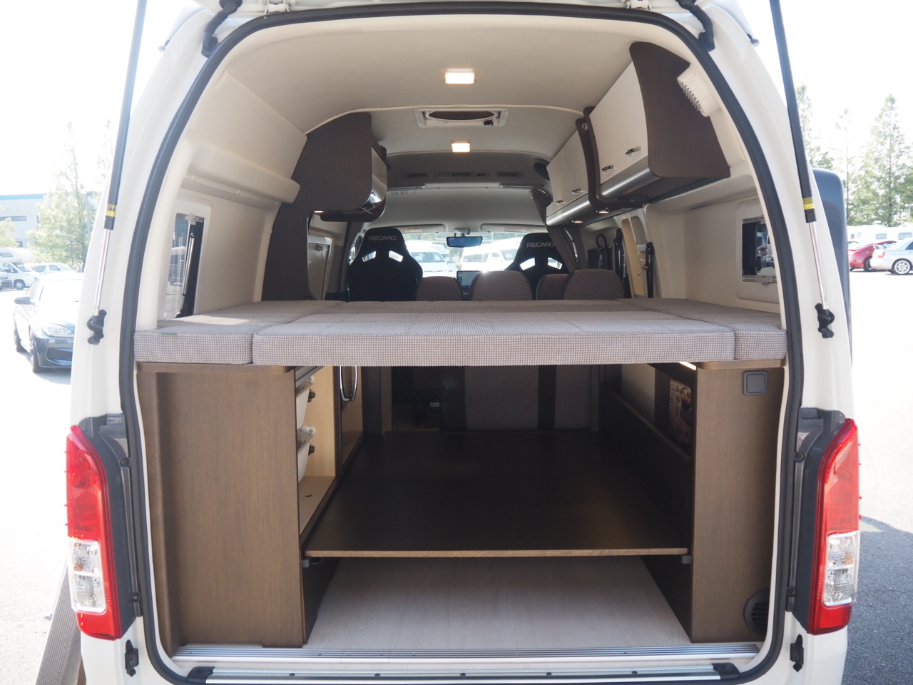 キャンピングカー バンコン ﾊｲｴｰｽ ﾄｲﾌｧｸﾄﾘｰ ﾊﾞｰﾃﾞﾝG 4WDDT