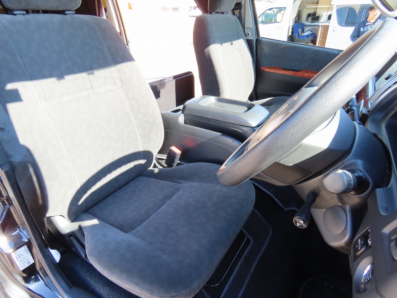 キャンピングカー バンコン ﾊｲｴｰｽ　FOCS DSﾌﾟﾚﾐｱﾑ