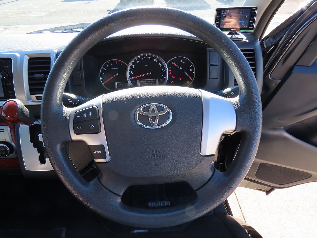 キャンピングカー バンコン ﾊｲｴｰｽ　FOCS DSﾌﾟﾚﾐｱﾑ