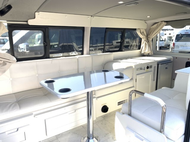 キャンピングカー バンコン RVﾋﾞｯｸﾌｯﾄ ｽｳｨﾝｸﾞN4.7 ｸｰﾗｰ FF暖房