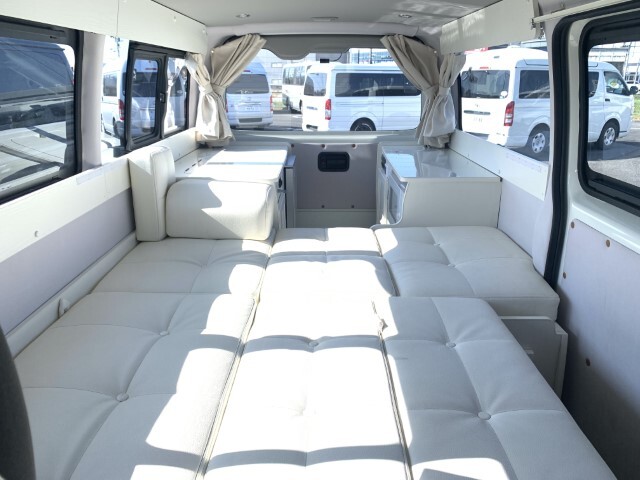 キャンピングカー バンコン RVﾋﾞｯｸﾌｯﾄ ｽｳｨﾝｸﾞN4.7 ｸｰﾗｰ FF暖房