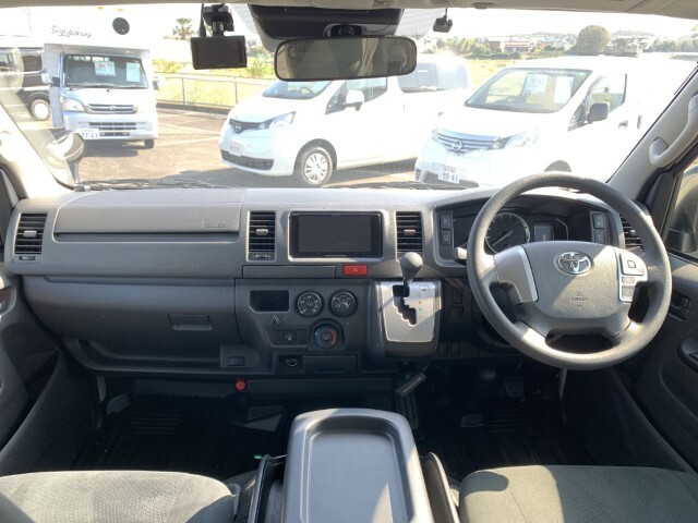 キャンピングカー バンコン RVﾋﾞｯｸﾌｯﾄ ｽｳｨﾝｸﾞN4.7 ｸｰﾗｰ FF暖房