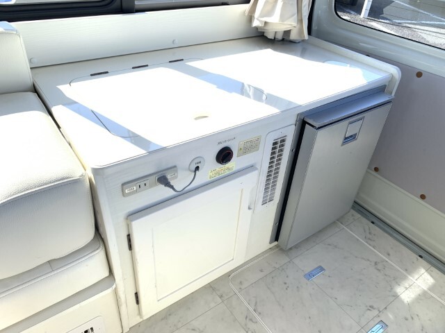 キャンピングカー バンコン RVﾋﾞｯｸﾌｯﾄ ｽｳｨﾝｸﾞN4.7 ｸｰﾗｰ FF暖房