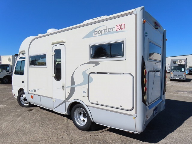 キャンピングカー バスコン ｺｰｽﾀｰ ﾅｯﾂRV ﾎﾞｰﾀﾞｰ60　発電機