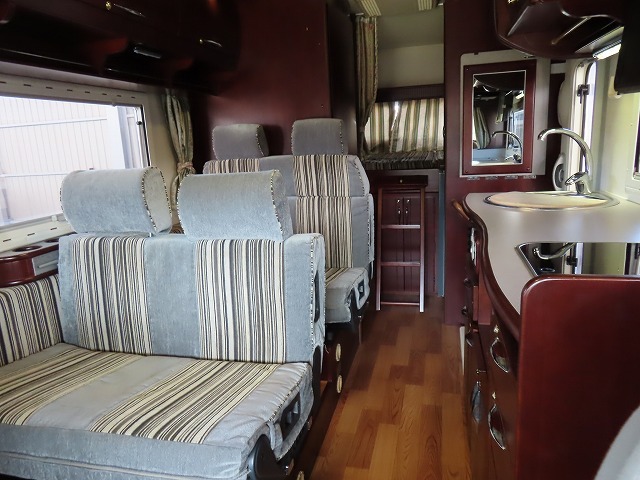 キャンピングカー バスコン ｺｰｽﾀｰ ﾅｯﾂRV ﾎﾞｰﾀﾞｰ60　発電機