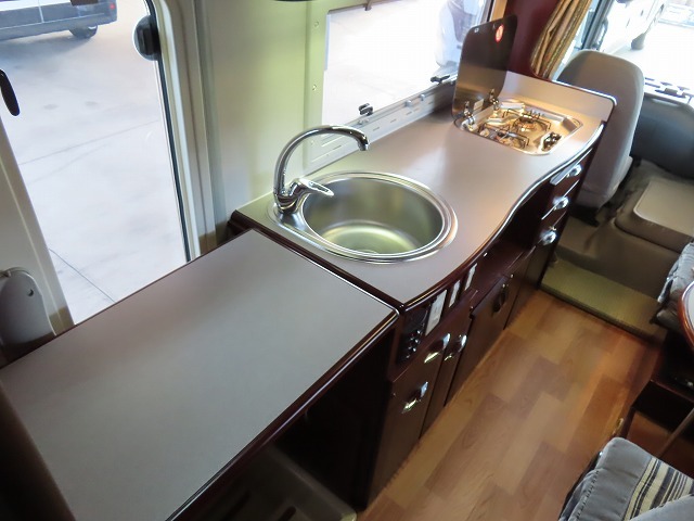 キャンピングカー バスコン ｺｰｽﾀｰ ﾅｯﾂRV ﾎﾞｰﾀﾞｰ60　発電機