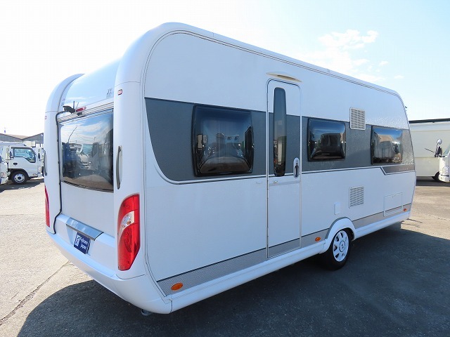 キャンピングカー トレーラー ﾎﾋﾞｰ 495ULｴｸｾﾚﾝﾄ　要牽引免許　家庭用AC
