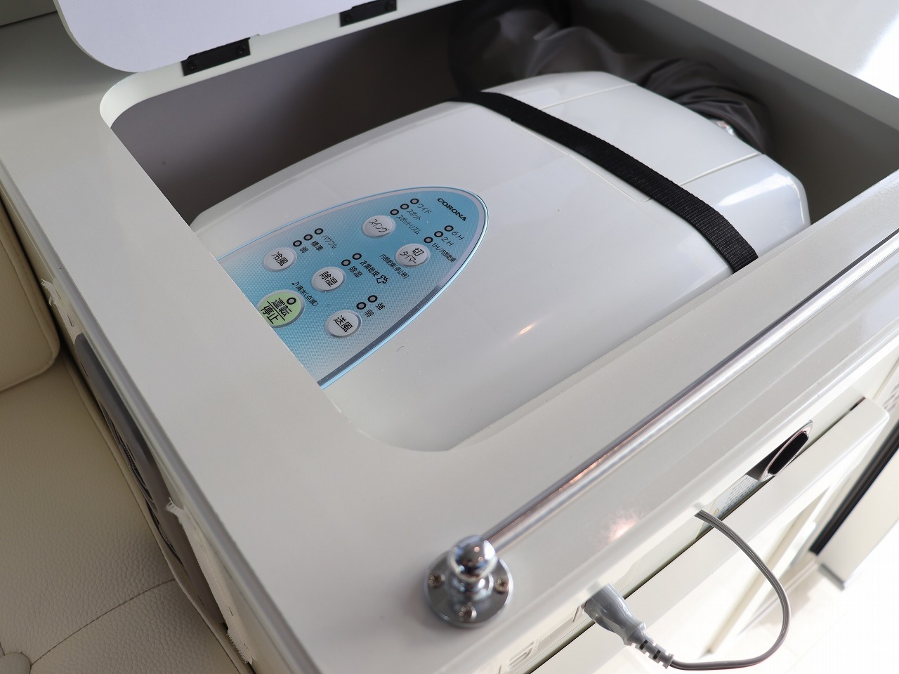 キャンピングカー バンコン ﾊｲｴｰｽ RVﾋﾞｯｸﾌｯﾄ ｽｳｨﾝｸﾞN4.7