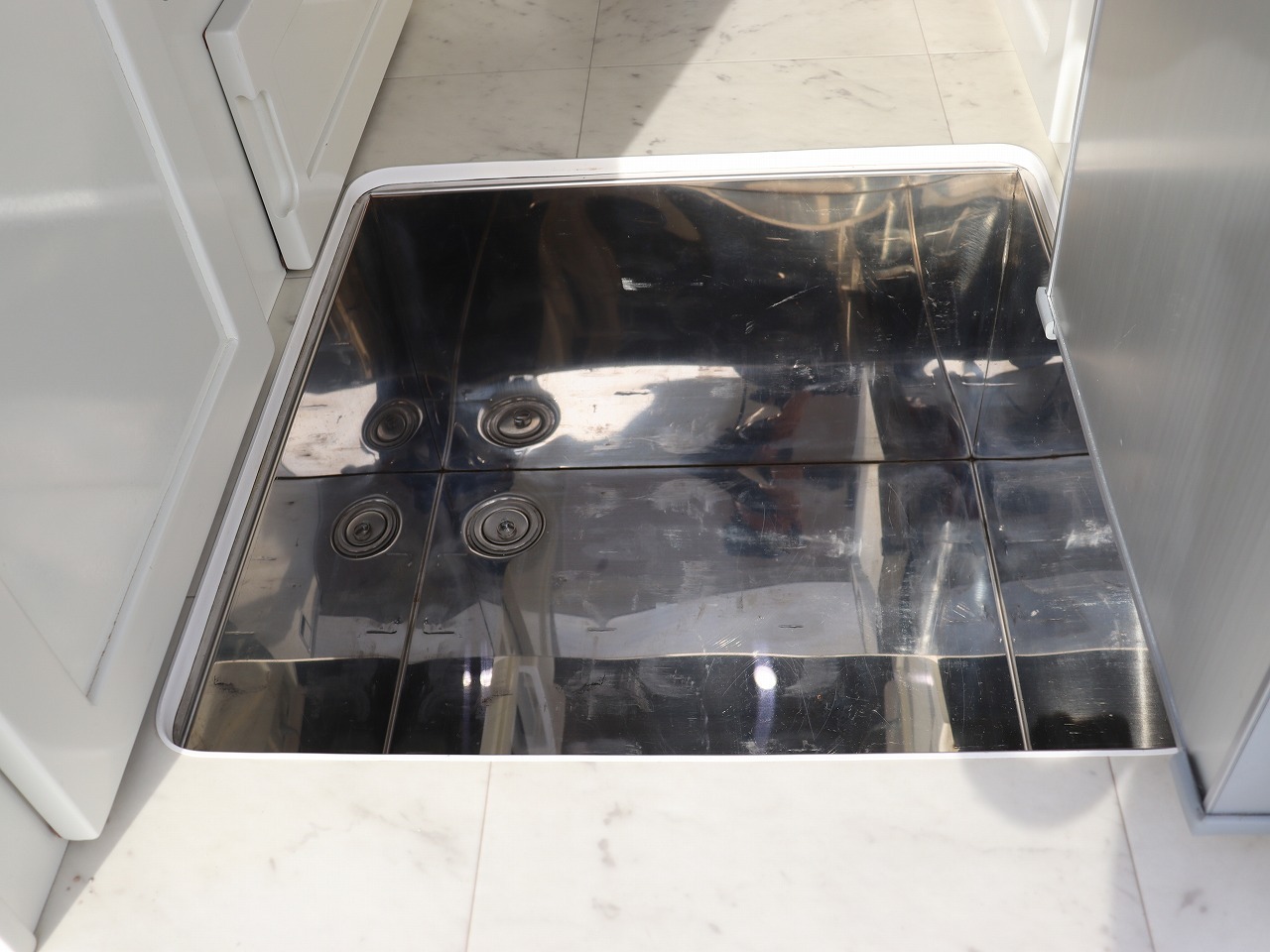 キャンピングカー バンコン ﾊｲｴｰｽ RVﾋﾞｯｸﾌｯﾄ ｽｳｨﾝｸﾞN4.7