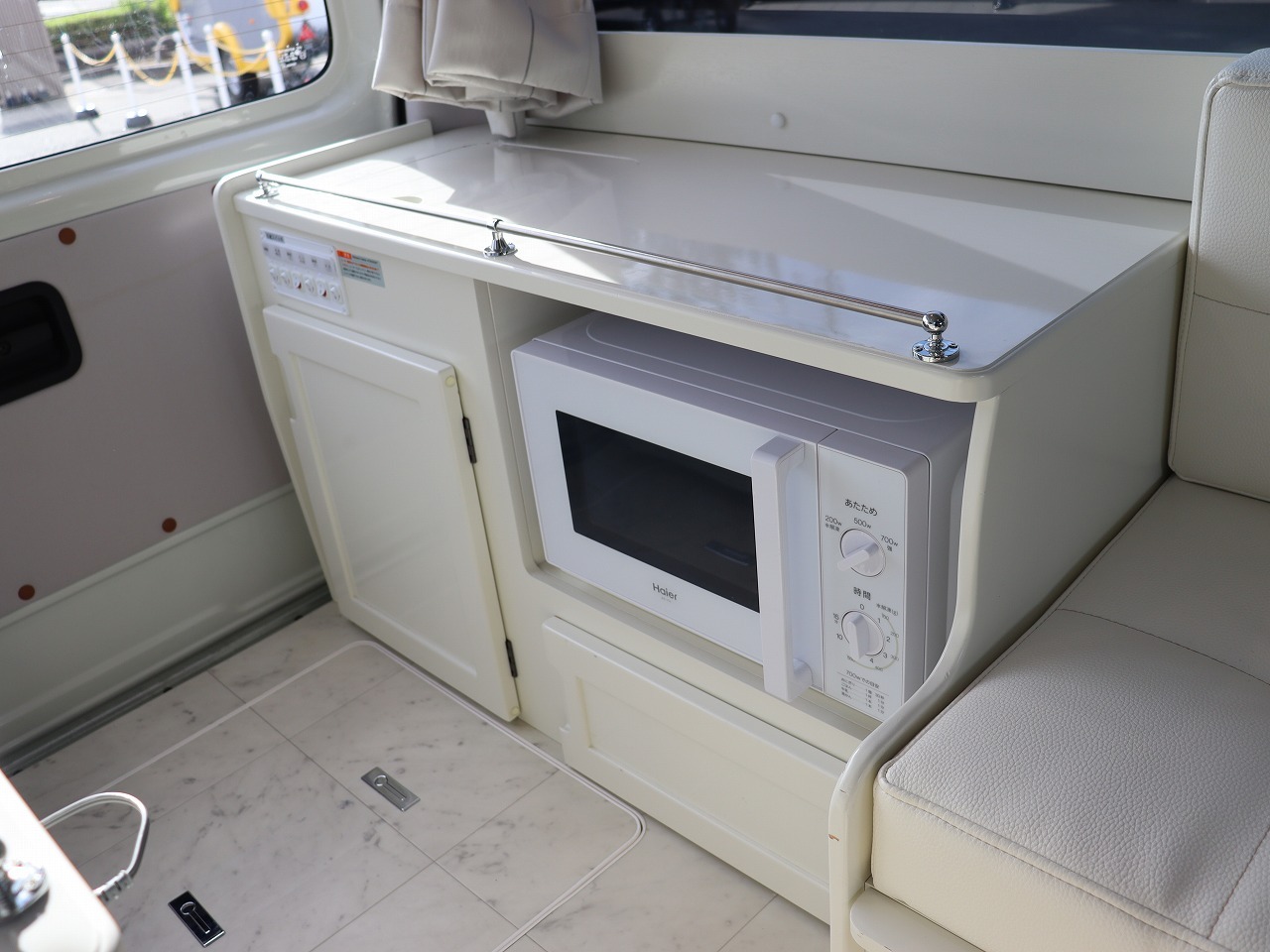 キャンピングカー バンコン ﾊｲｴｰｽ RVﾋﾞｯｸﾌｯﾄ ｽｳｨﾝｸﾞN4.7