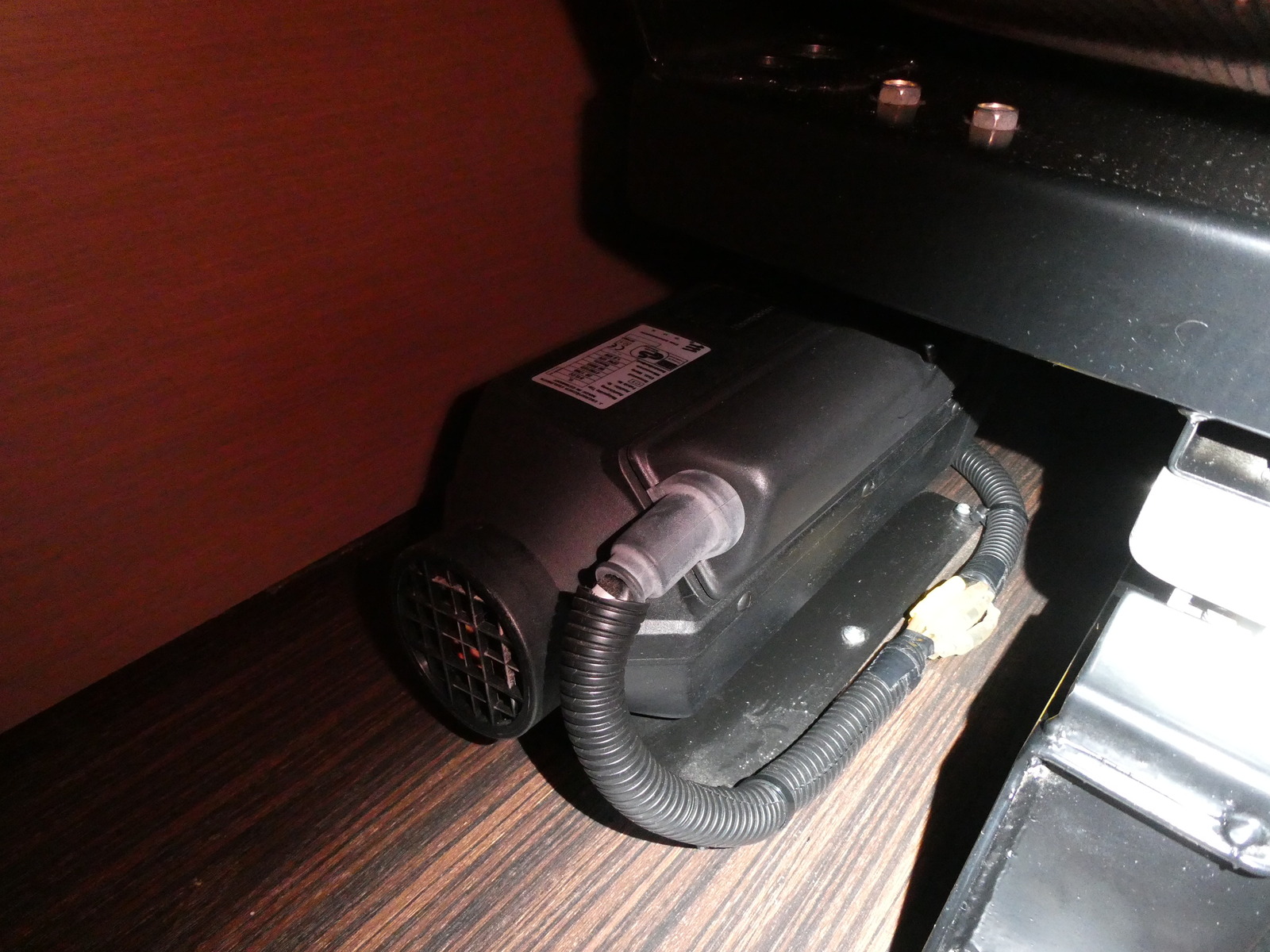 キャンピングカー バンコン ﾄｲﾌｧｸﾄﾘｰ　ｻﾞﾗ