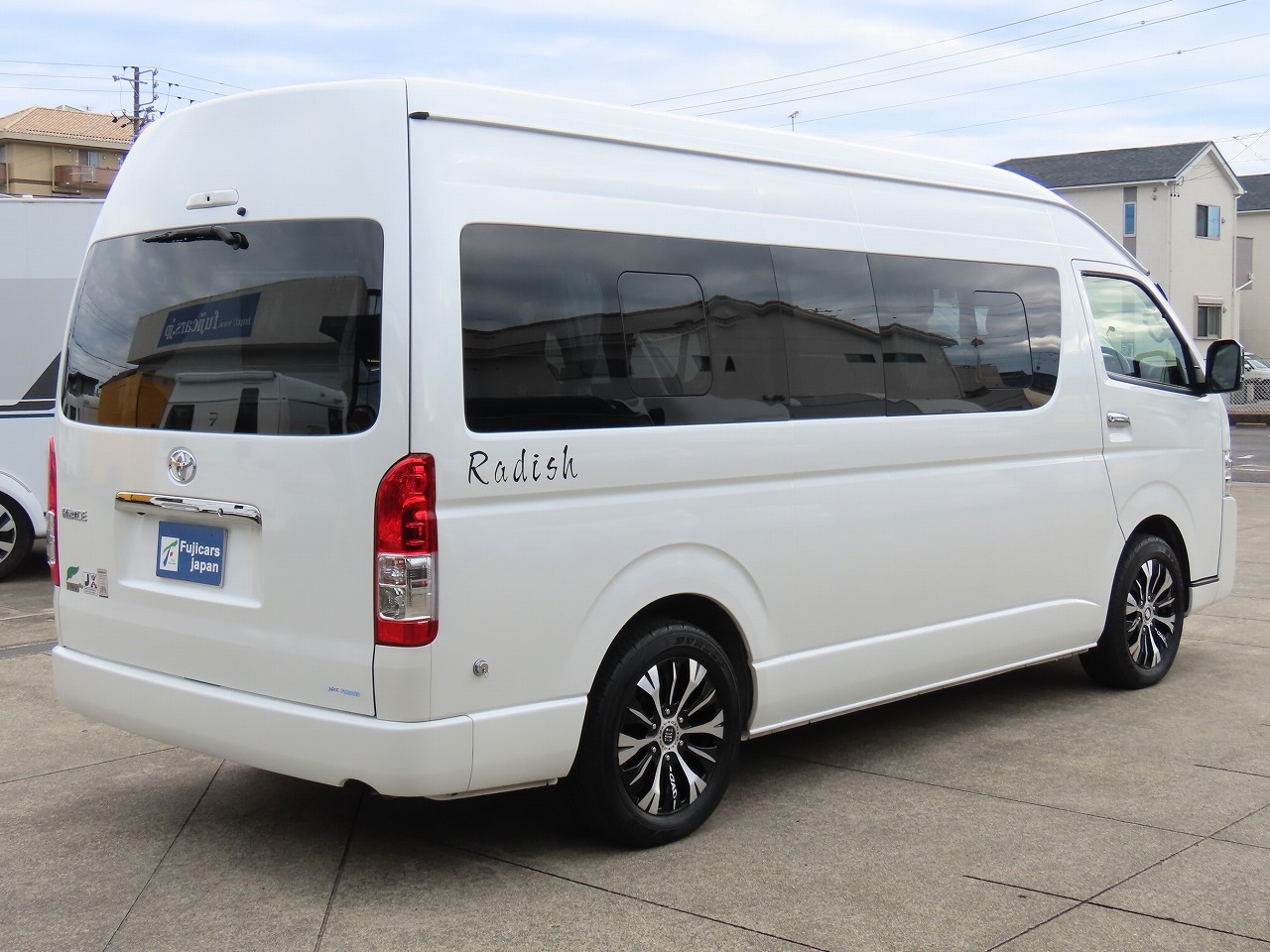 キャンピングカー バンコン ﾊｲｴｰｽ ﾅｯﾂRV ﾗﾃﾞｨｯｼｭ
