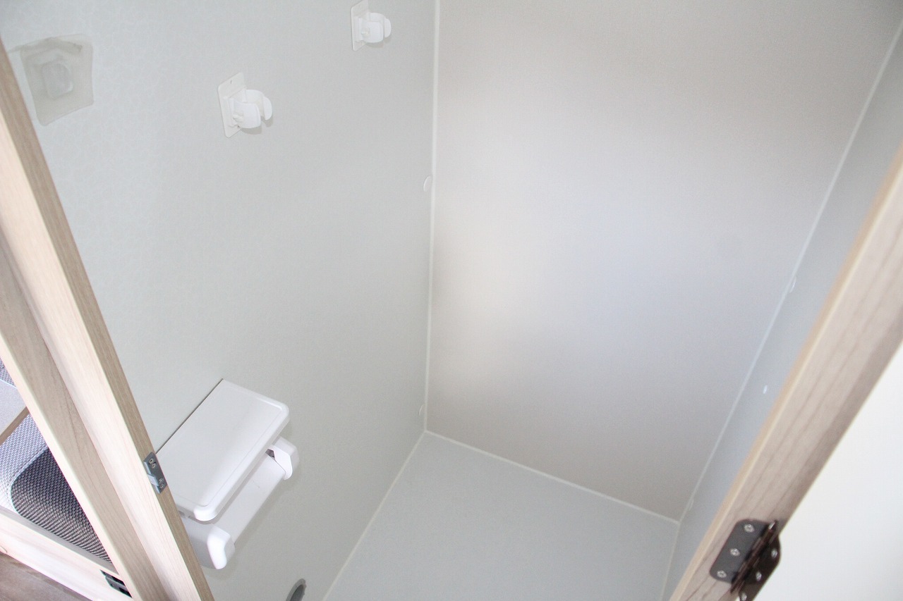 キャンピングカー キャブコン ｶﾑﾛｰﾄﾞ ﾅｯﾂRV ｸﾚｿﾝｼﾞｬｰﾆｰRｴﾎﾞﾗｲﾄ