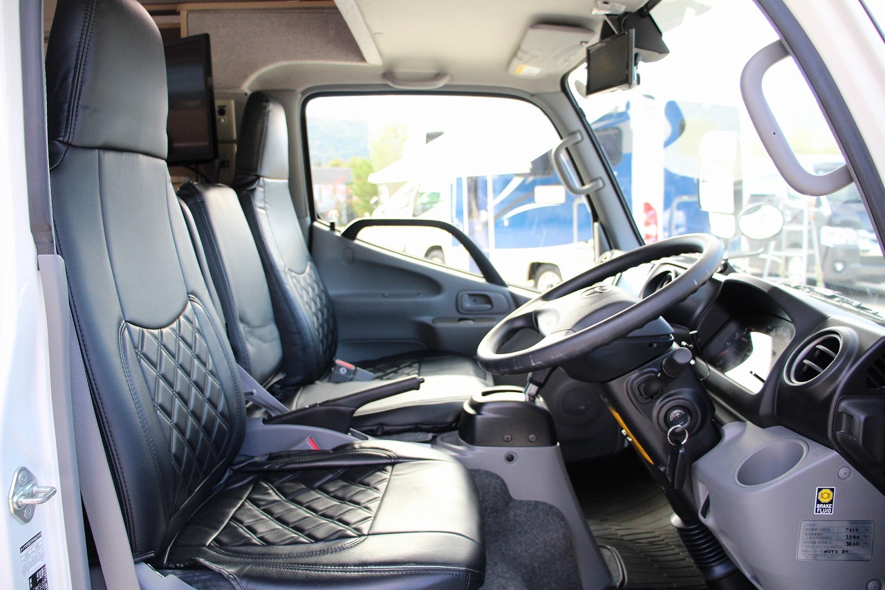 キャンピングカー キャブコン ｶﾑﾛｰﾄﾞ ﾅｯﾂRV ｸﾚｿﾝｼﾞｬｰﾆｰRｴﾎﾞﾗｲﾄ