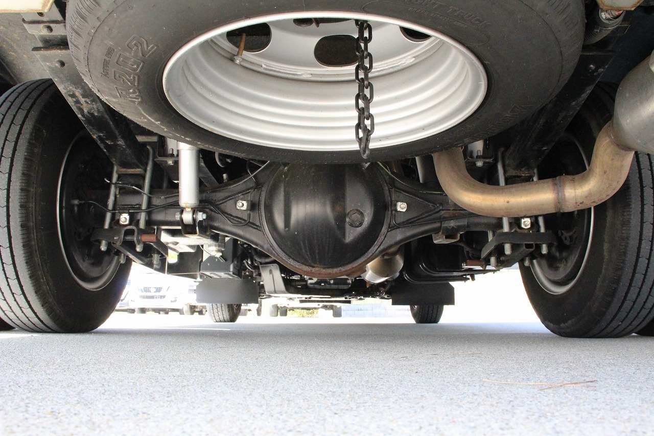 キャンピングカー キャブコン ｶﾑﾛｰﾄﾞ ﾅｯﾂRV ｸﾚｿﾝｼﾞｬｰﾆｰRｴﾎﾞﾗｲﾄ