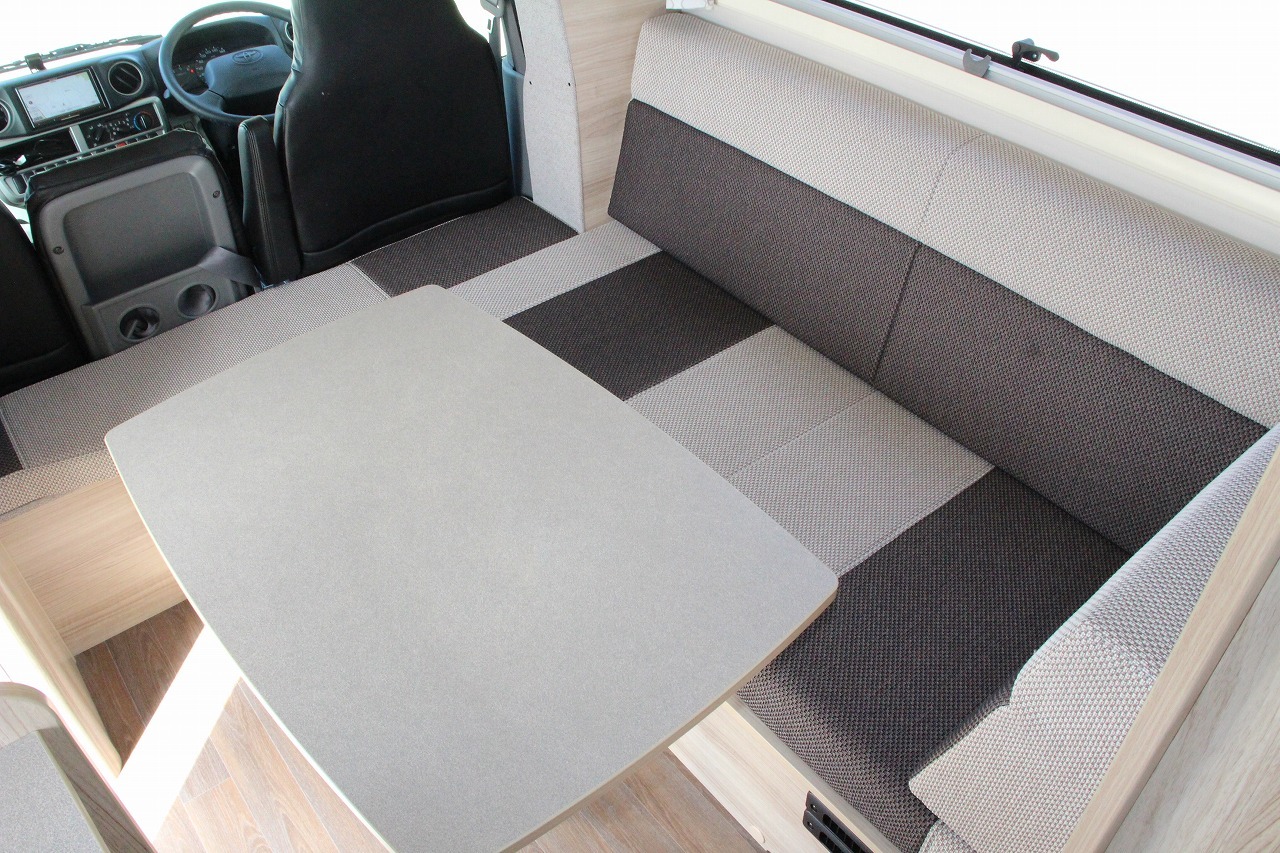 キャンピングカー キャブコン ｶﾑﾛｰﾄﾞ ﾅｯﾂRV ｸﾚｿﾝｼﾞｬｰﾆｰRｴﾎﾞﾗｲﾄ