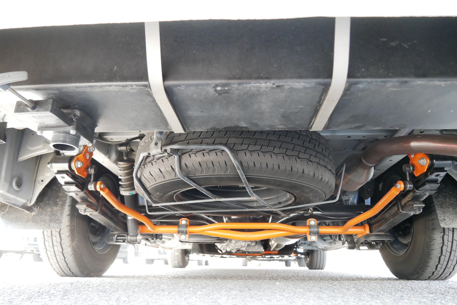 キャンピングカー キャブコン ﾊｲｴｰｽ ﾌｧﾝﾙｰﾁｪｾﾚﾝｹﾞﾃｨ 家庭用AC 4WD